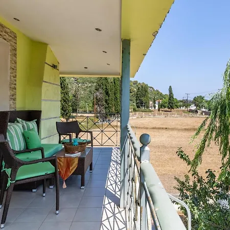 Nikolakis House *
