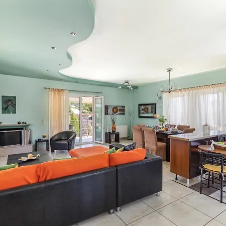 Nikolakis House Apartment *